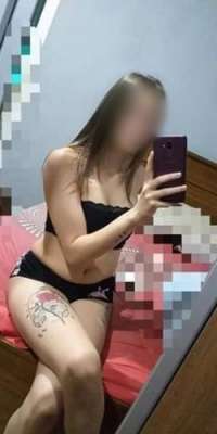 Gösterişli saksocu Begüm